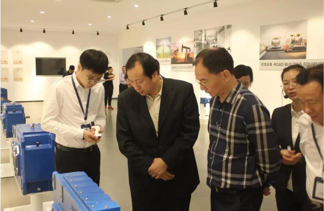 湖南株洲市天元区政协主席谈志明莅临开云kaiyun调研